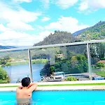 Geresmarinahouse * Geres