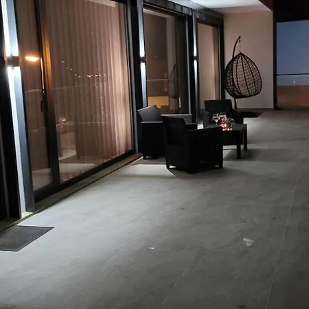 Dom wakacyjny Geresmarinahouse