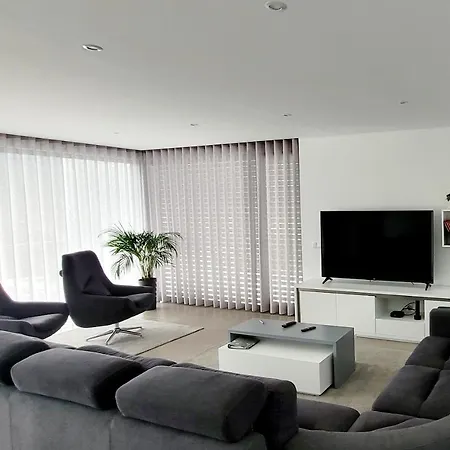 펜션 Geresmarinahouse 제어스