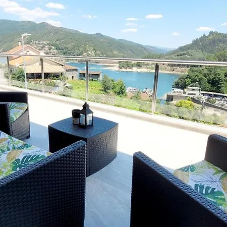 Geresmarinahouse * Geres