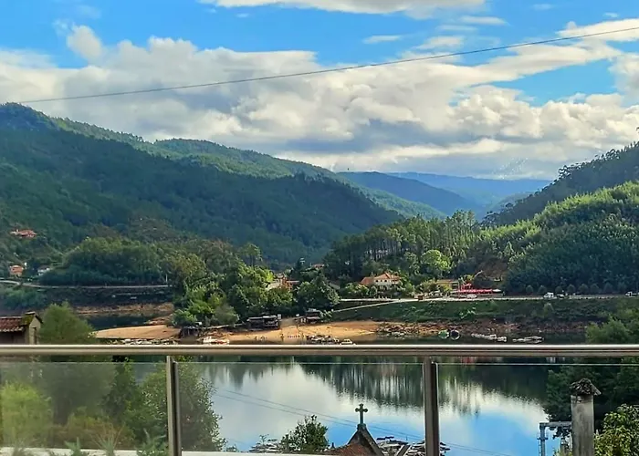 Dom wakacyjny Geresmarinahouse *